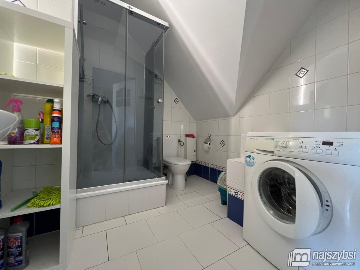 Pobierowo - dwupoziomowy apartament w centrum! (13)