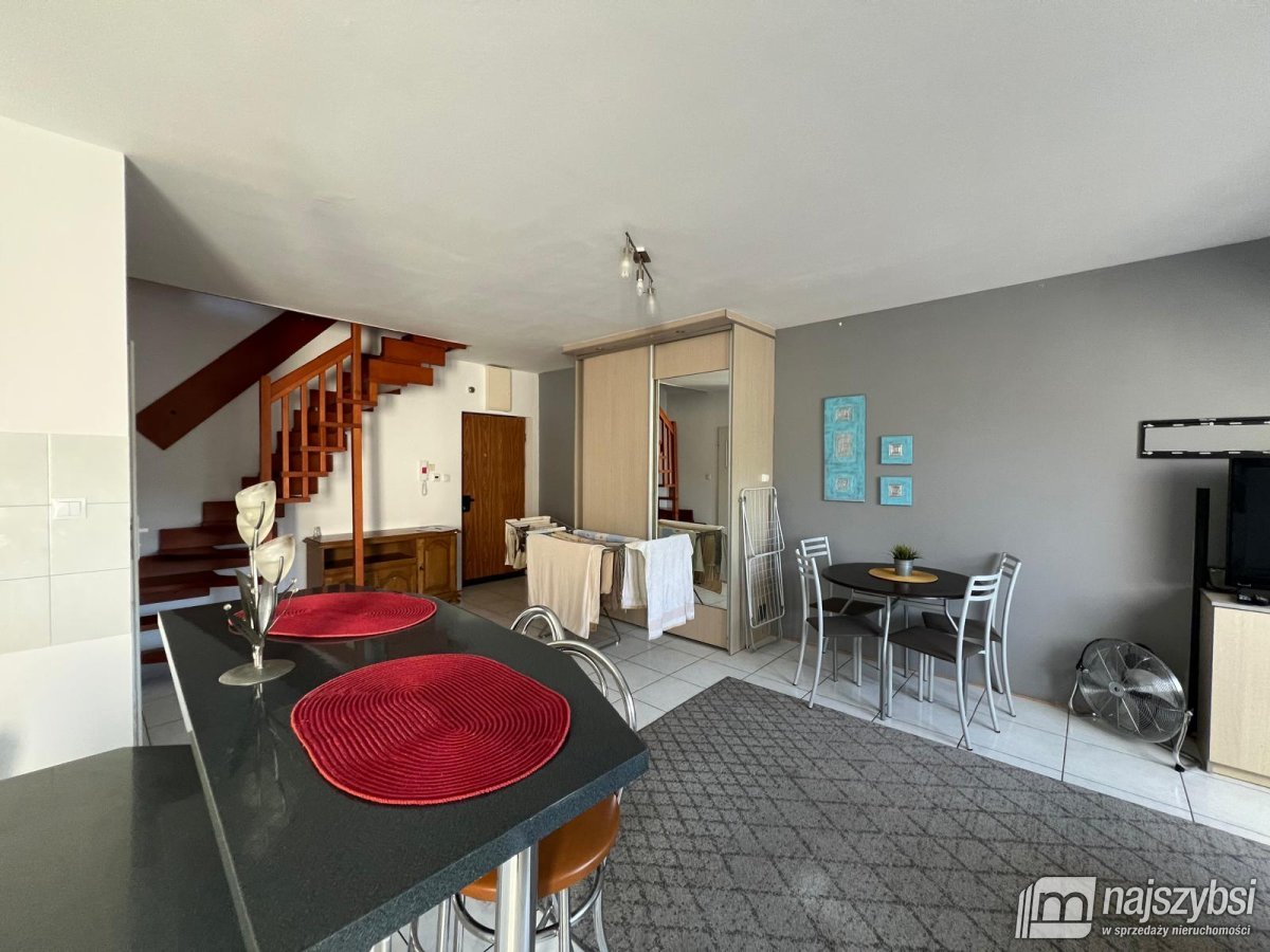 Pobierowo - dwupoziomowy apartament w centrum! (6)