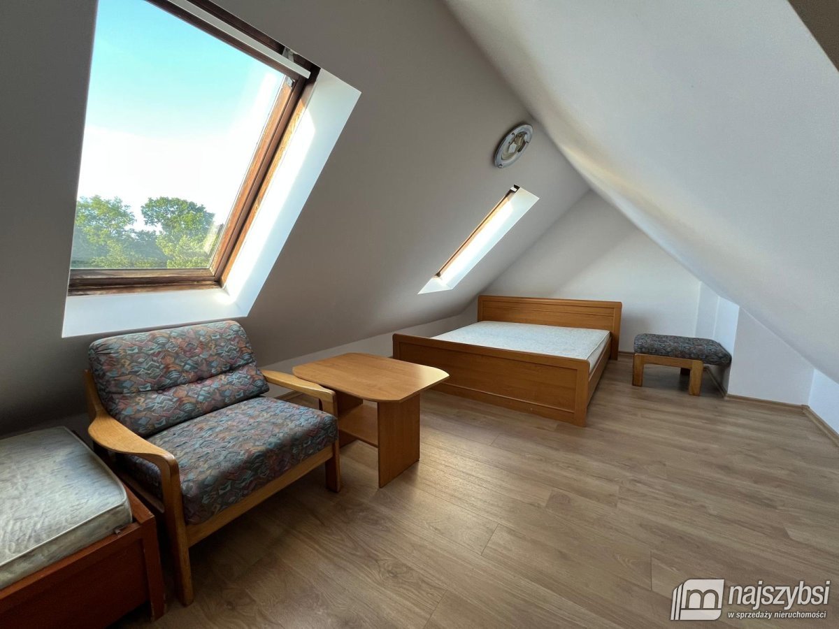 Pobierowo - dwupoziomowy apartament w centrum! (7)