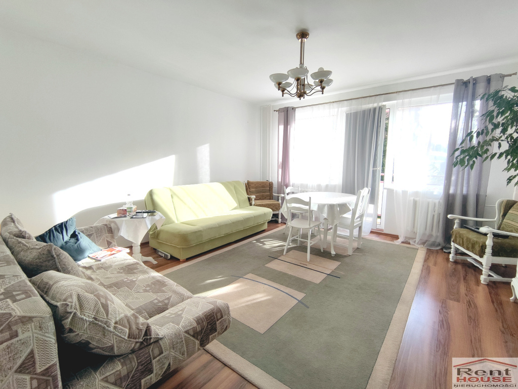 2 pokoje, balkon, niski blok (1)