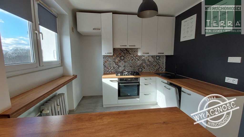 Trzypokojowe z balkonem w centrum miasta (2)