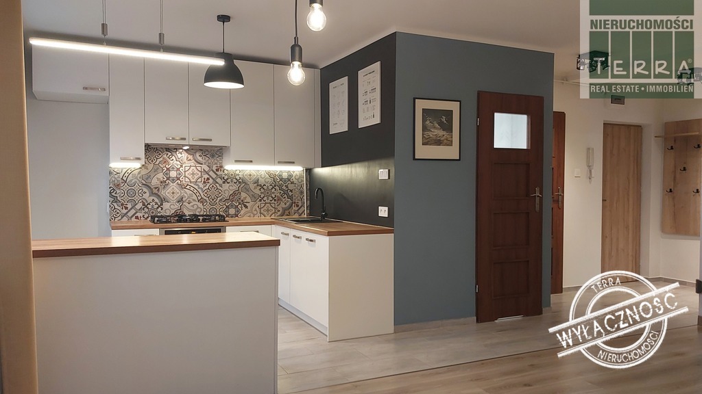 Trzypokojowe z balkonem w centrum miasta (3)