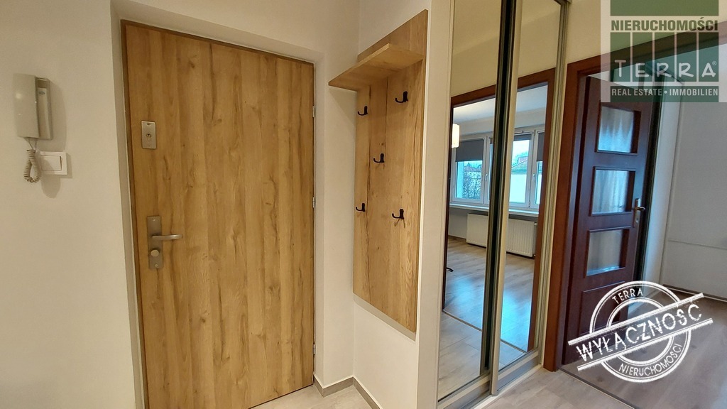 Trzypokojowe z balkonem w centrum miasta (11)