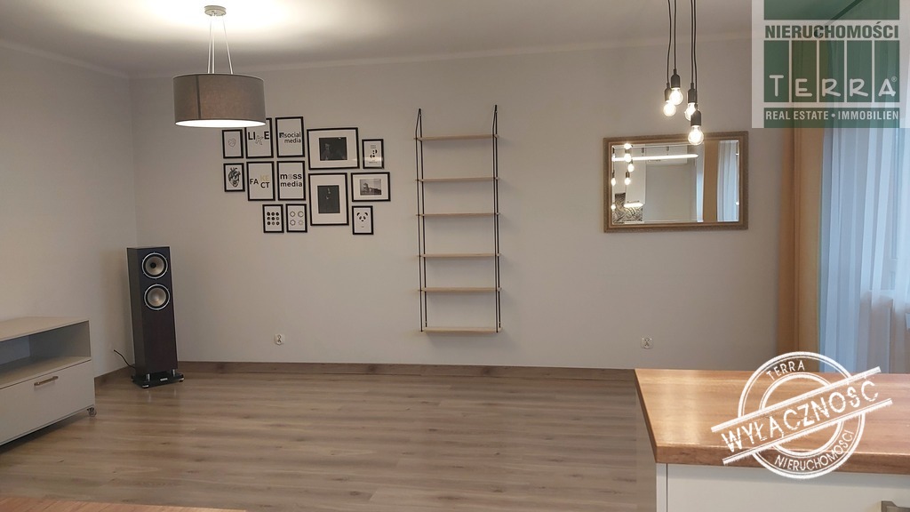 Trzypokojowe z balkonem w centrum miasta (5)