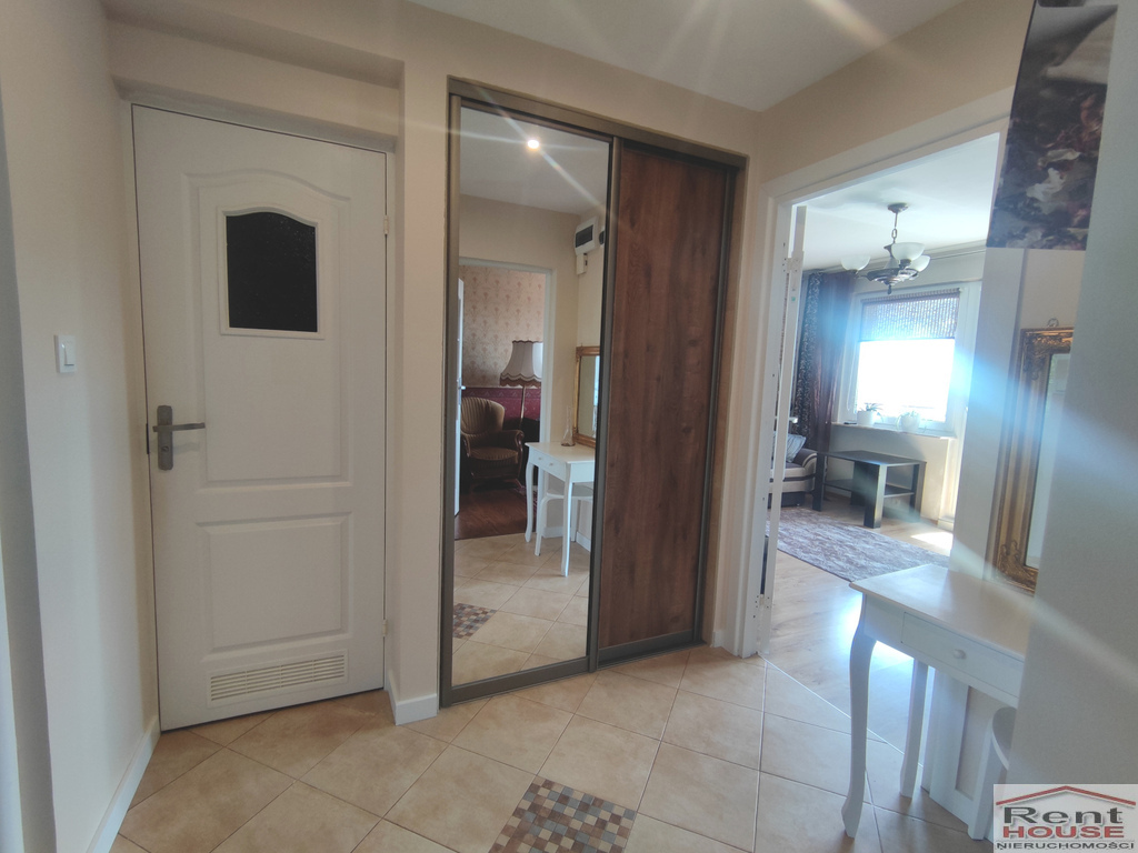 Słoneczne 3 pokojowe mieszkanie, duży balkon (17)