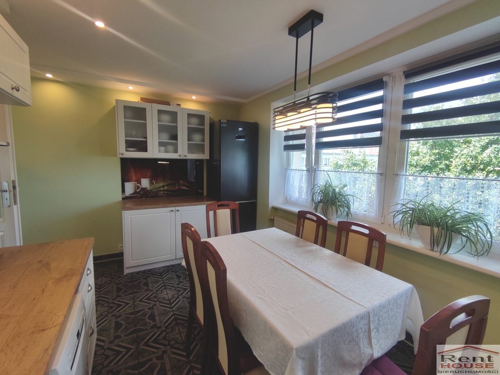 Słoneczne 3 pokojowe mieszkanie, duży balkon (11)