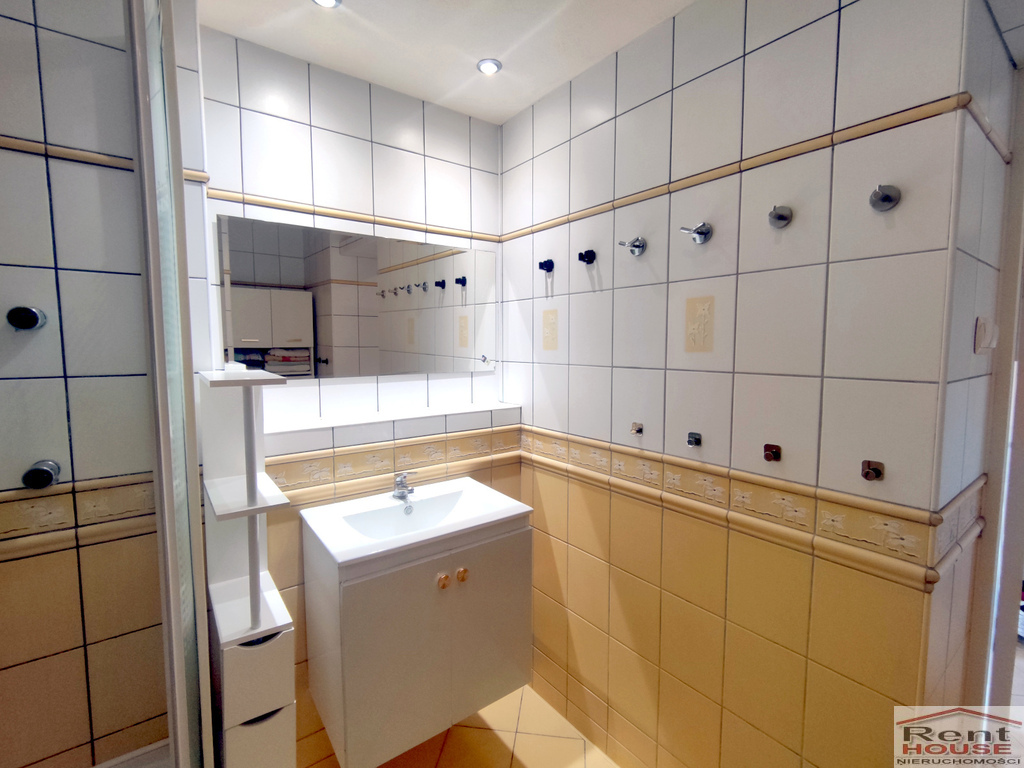 Słoneczne 3 pokojowe mieszkanie, duży balkon (21)