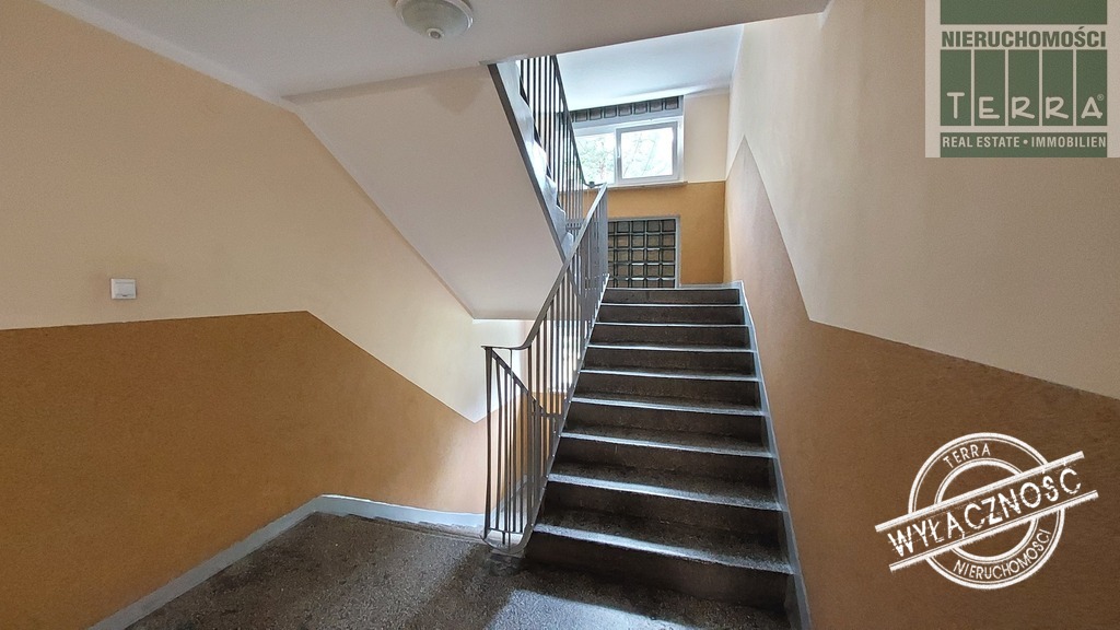 Klimatyczne mieszkanie na uboczu. (14)