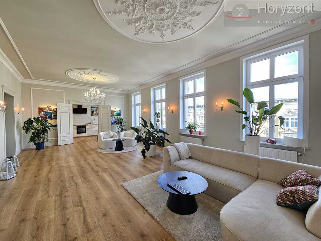 Wyjątkowy Apartament 124m2 w sercu miasta (3)