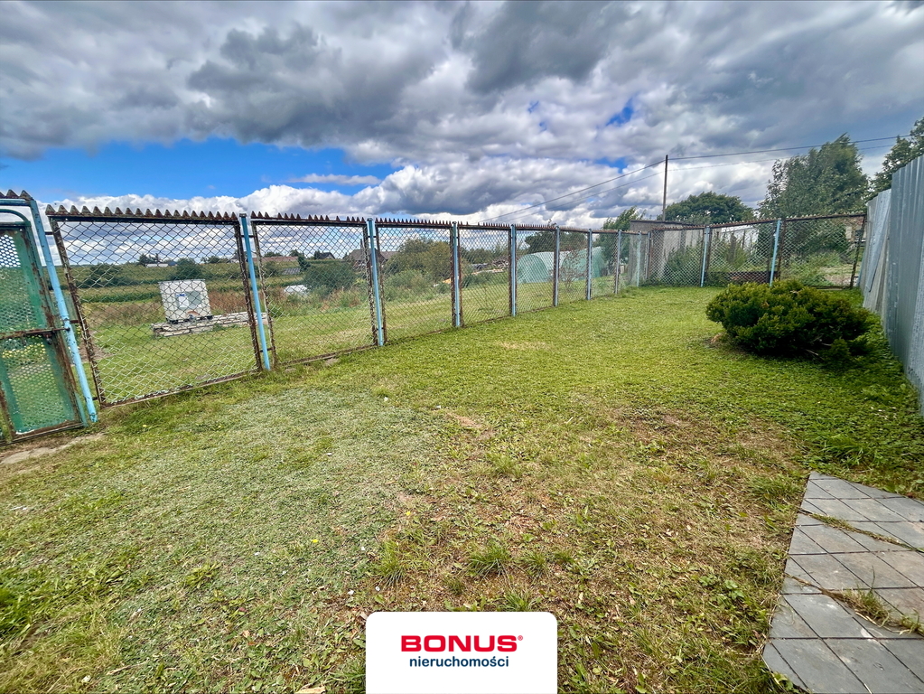 1/4 domu z garażem i ogródkiem (2)