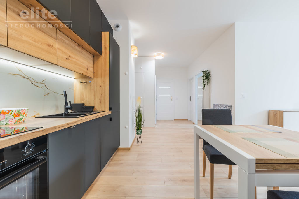 Mieszkanie z balkonem w nowym budynku z windą (6)