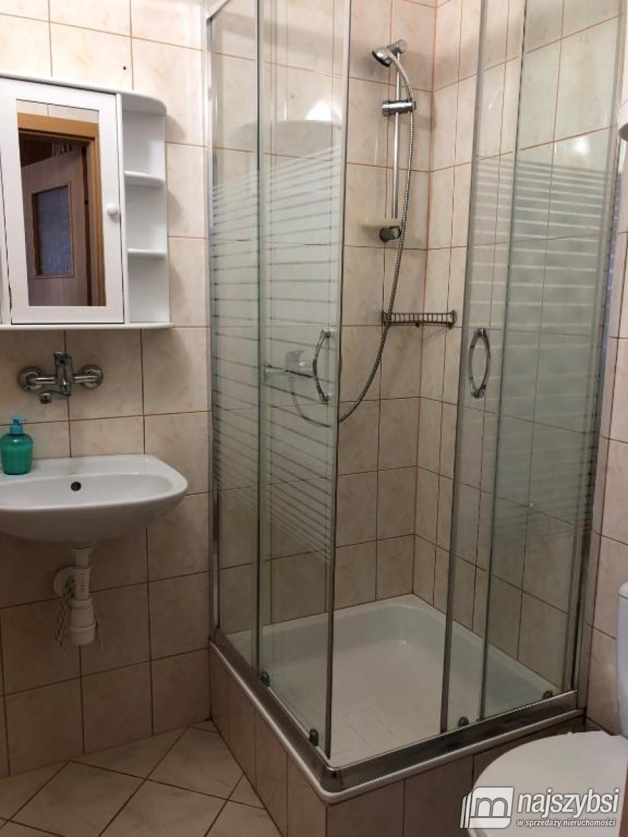 Łukęcin- dom wolnostojący z pokojami gościnnymi (12)