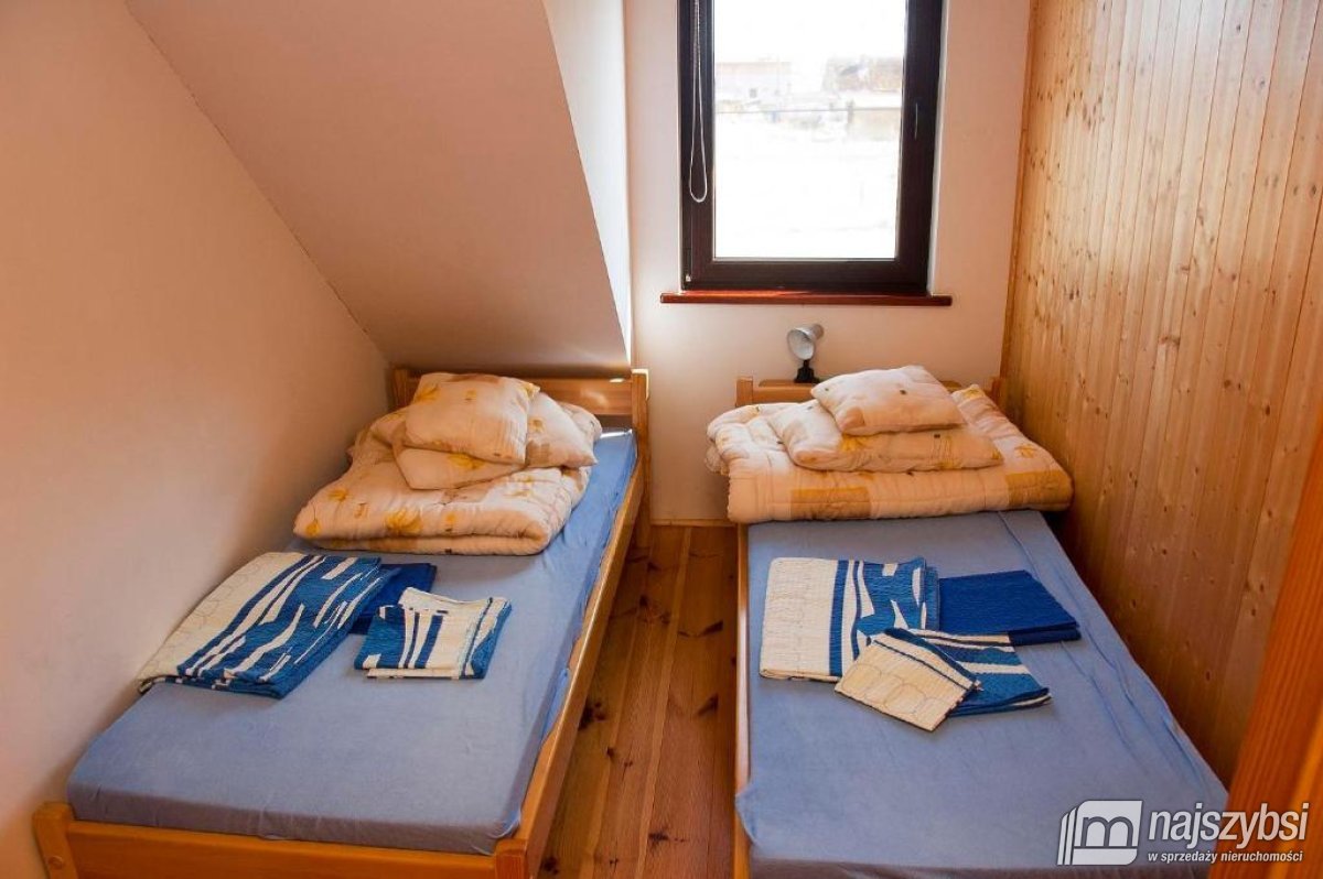 Łukęcin- dom wolnostojący z pokojami gościnnymi (4)