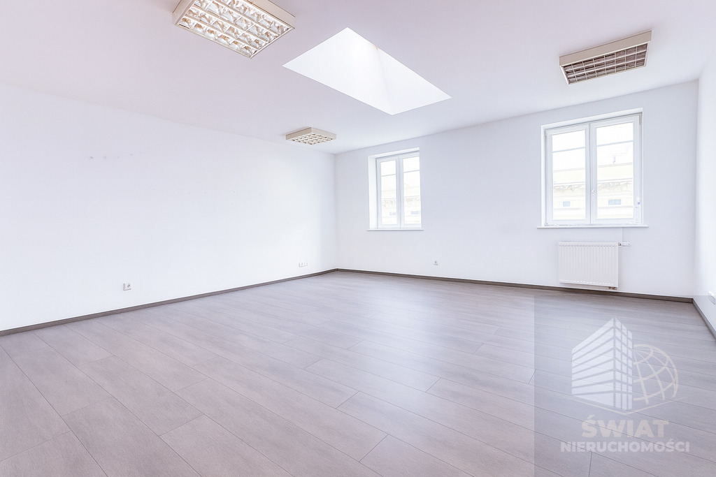 Lokal na wynajem 120 m2 (8)