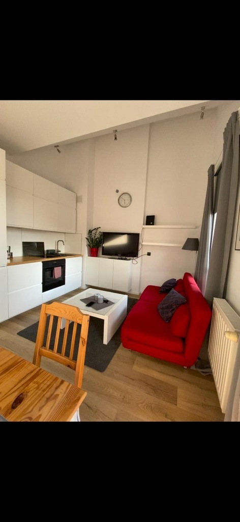 Stare Miasto 2 pok. 33,9 m2+antresola, taras 11m2 (4)