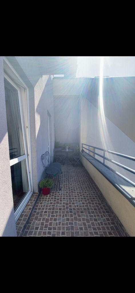 Stare Miasto 2 pok. 33,9 m2+antresola, taras 11m2 (9)