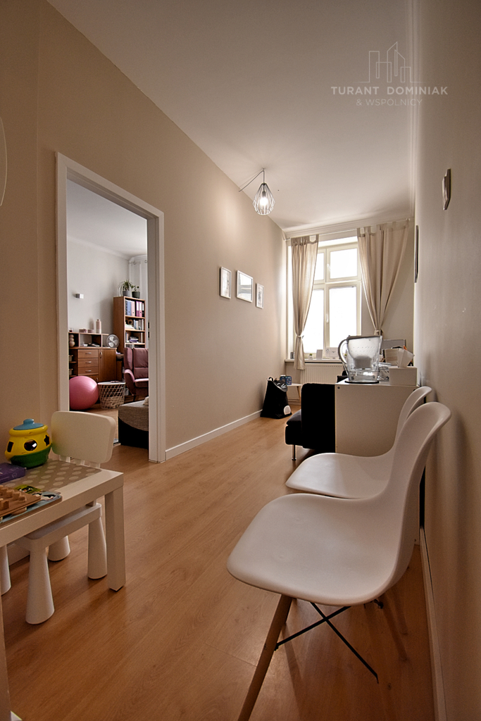 Lokal w kamienicy po rewitalizacji z windą (4)