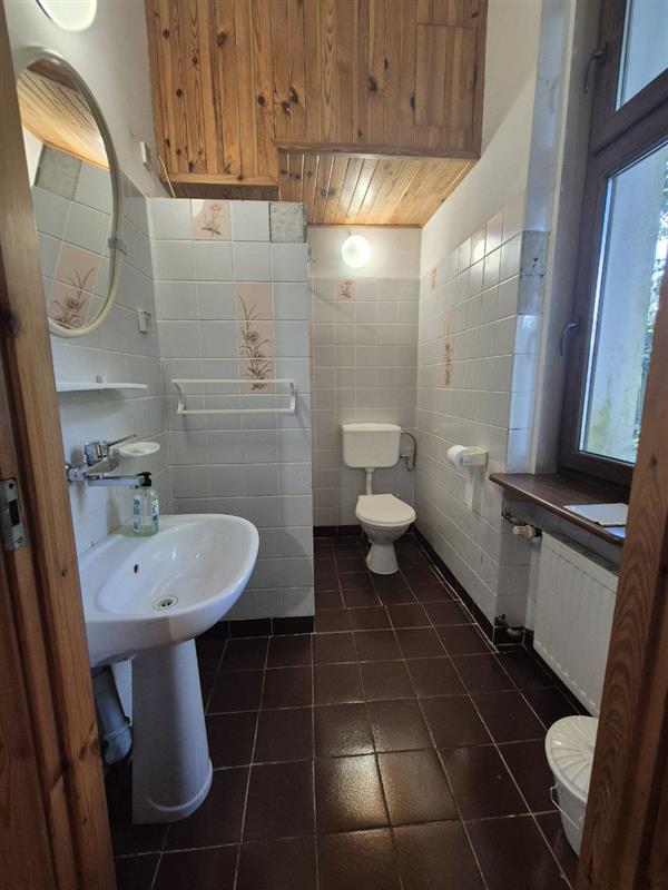 Dom dworek 9 pokoi + stajnia, okolice jeziora (13)