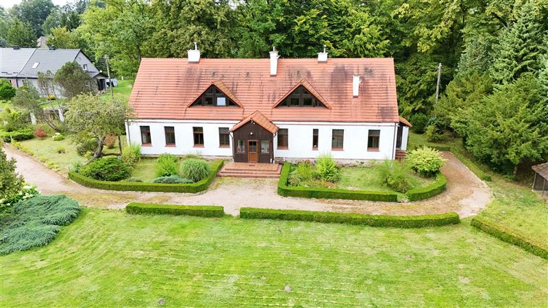 Dom dworek 9 pokoi + stajnia, okolice jeziora (2)