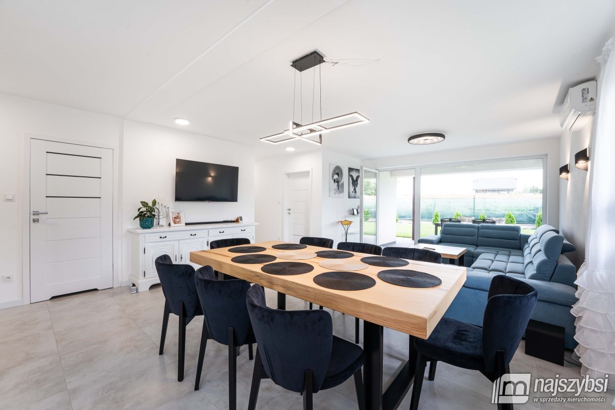 Pogorzelica - nowy dom + dwa apartamenty (1)