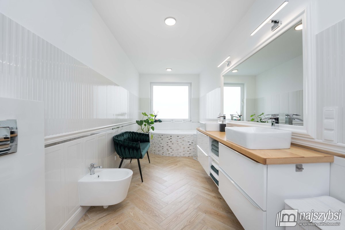 Pogorzelica - nowy dom + dwa apartamenty (17)