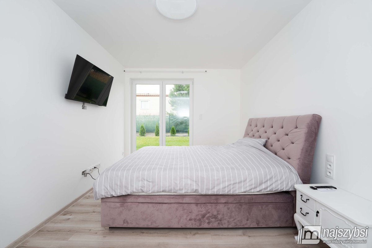 Pogorzelica - nowy dom + dwa apartamenty (20)