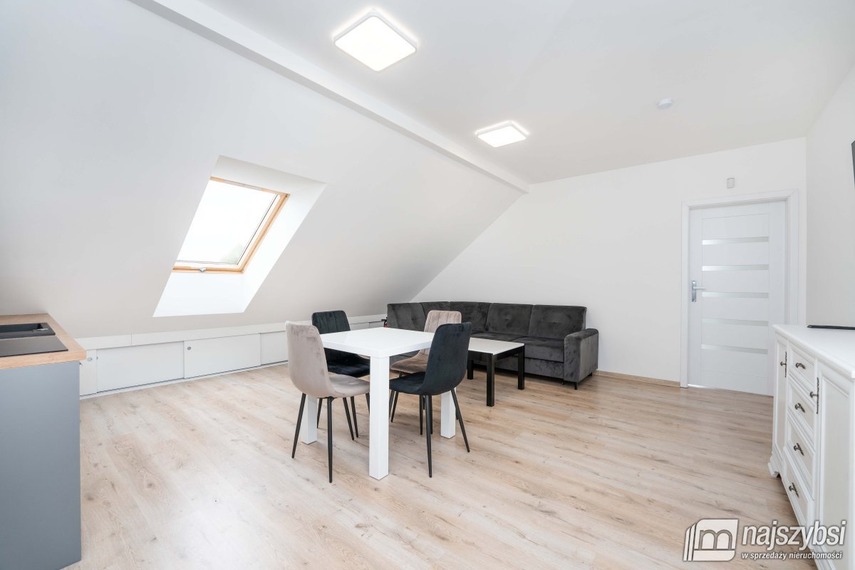 Pogorzelica - nowy dom + dwa apartamenty (24)