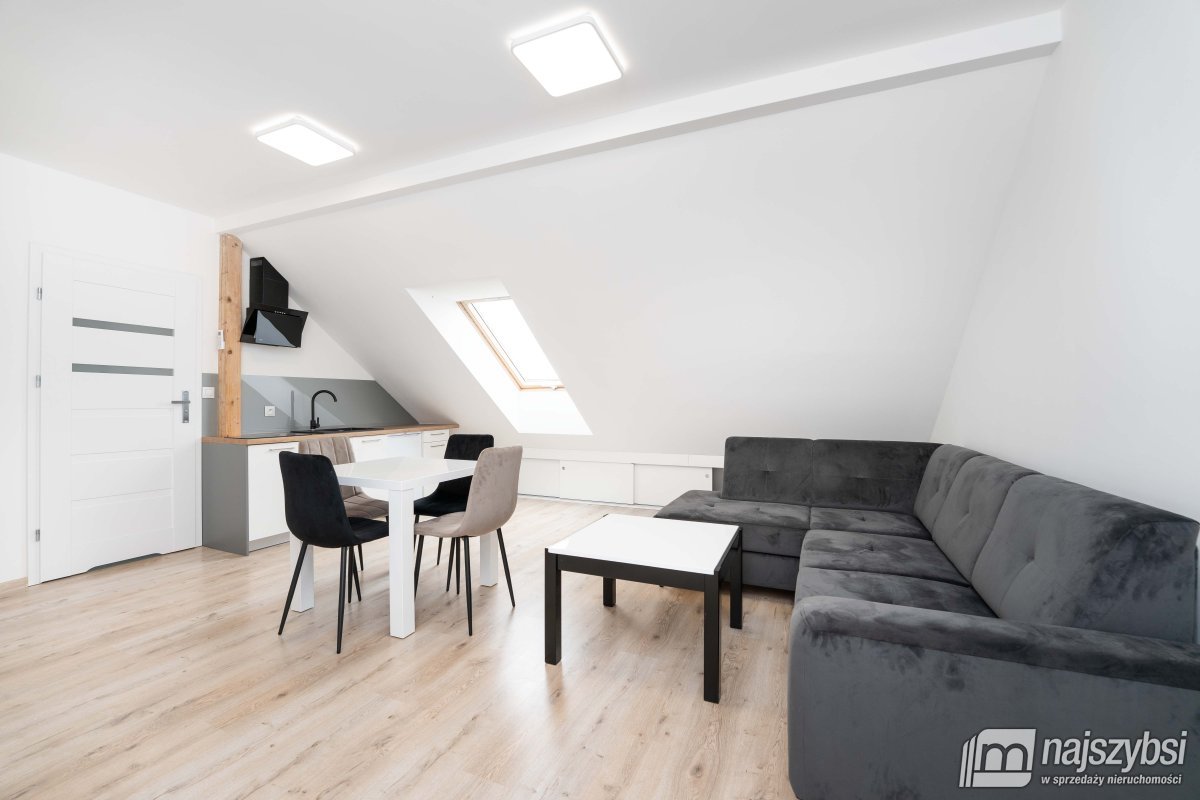 Pogorzelica - nowy dom + dwa apartamenty (25)