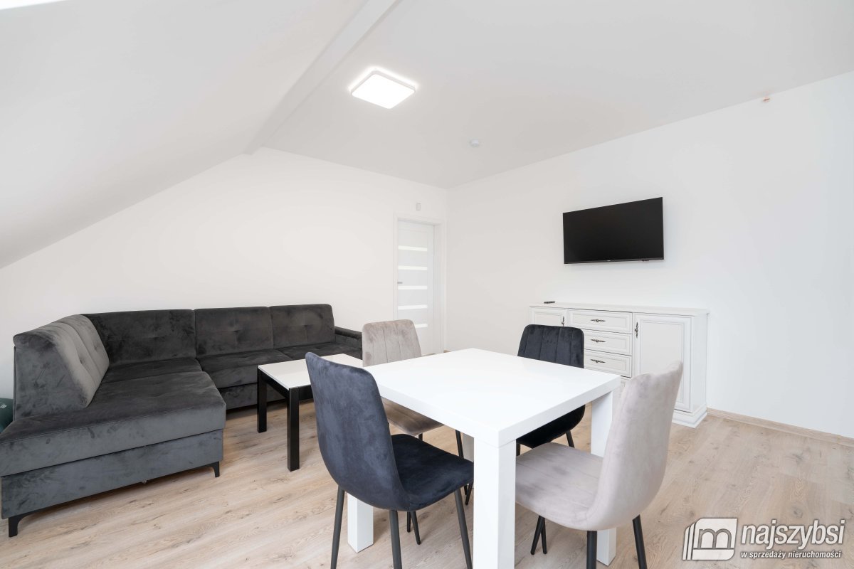 Pogorzelica - nowy dom + dwa apartamenty (26)