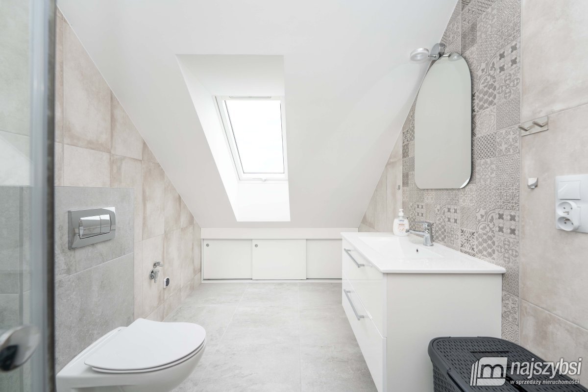 Pogorzelica - nowy dom + dwa apartamenty (28)