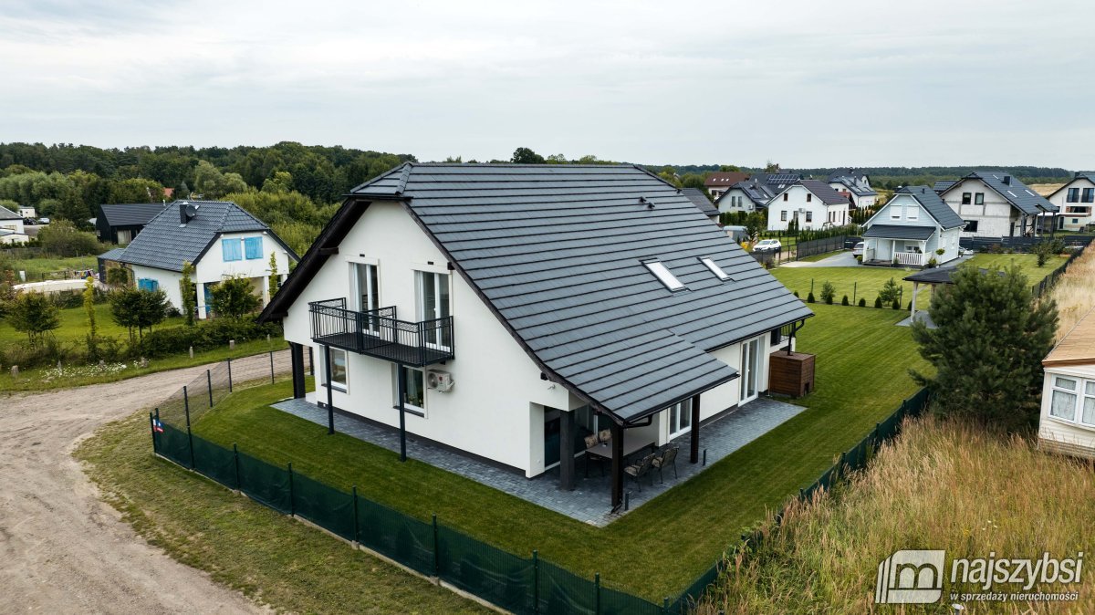 Pogorzelica - nowy dom + dwa apartamenty (5)