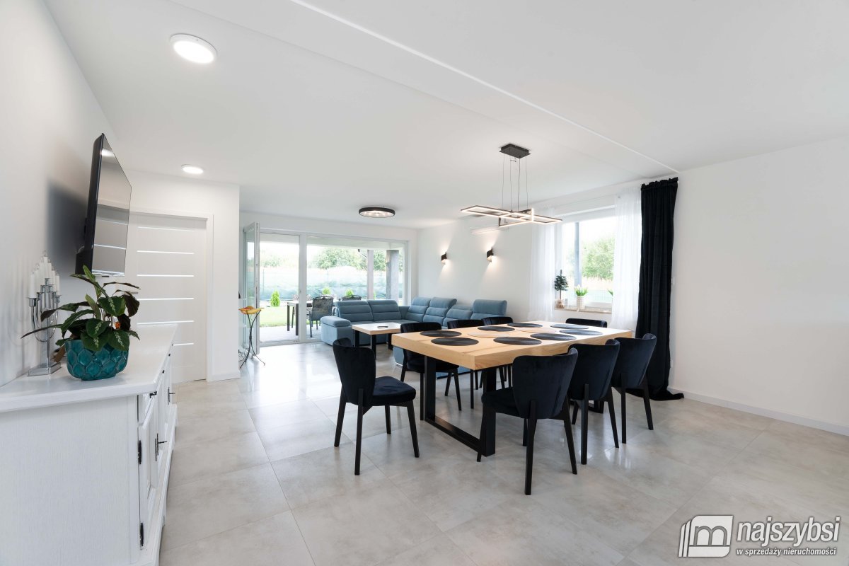 Pogorzelica - nowy dom + dwa apartamenty (8)