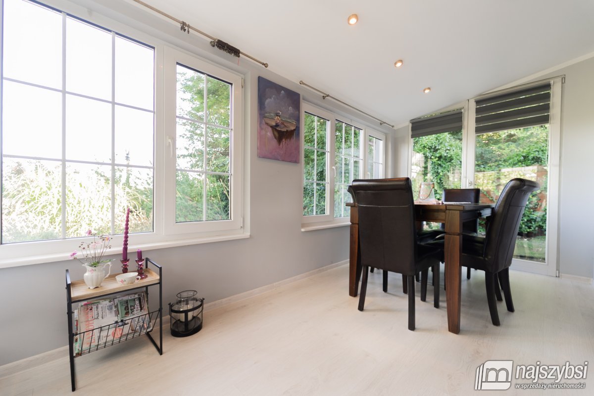 Uroczy dom całoroczny nad rzeką Dziwną (12)