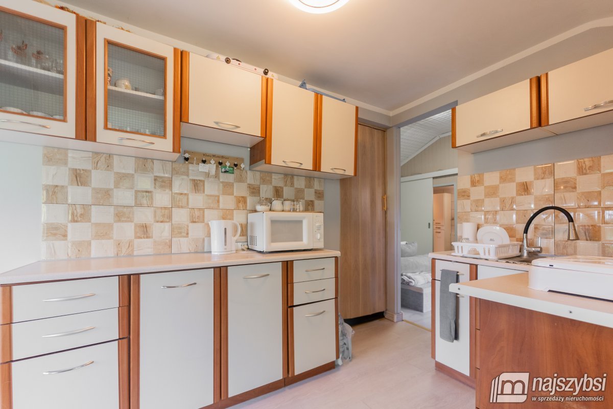 Uroczy dom całoroczny nad rzeką Dziwną (15)