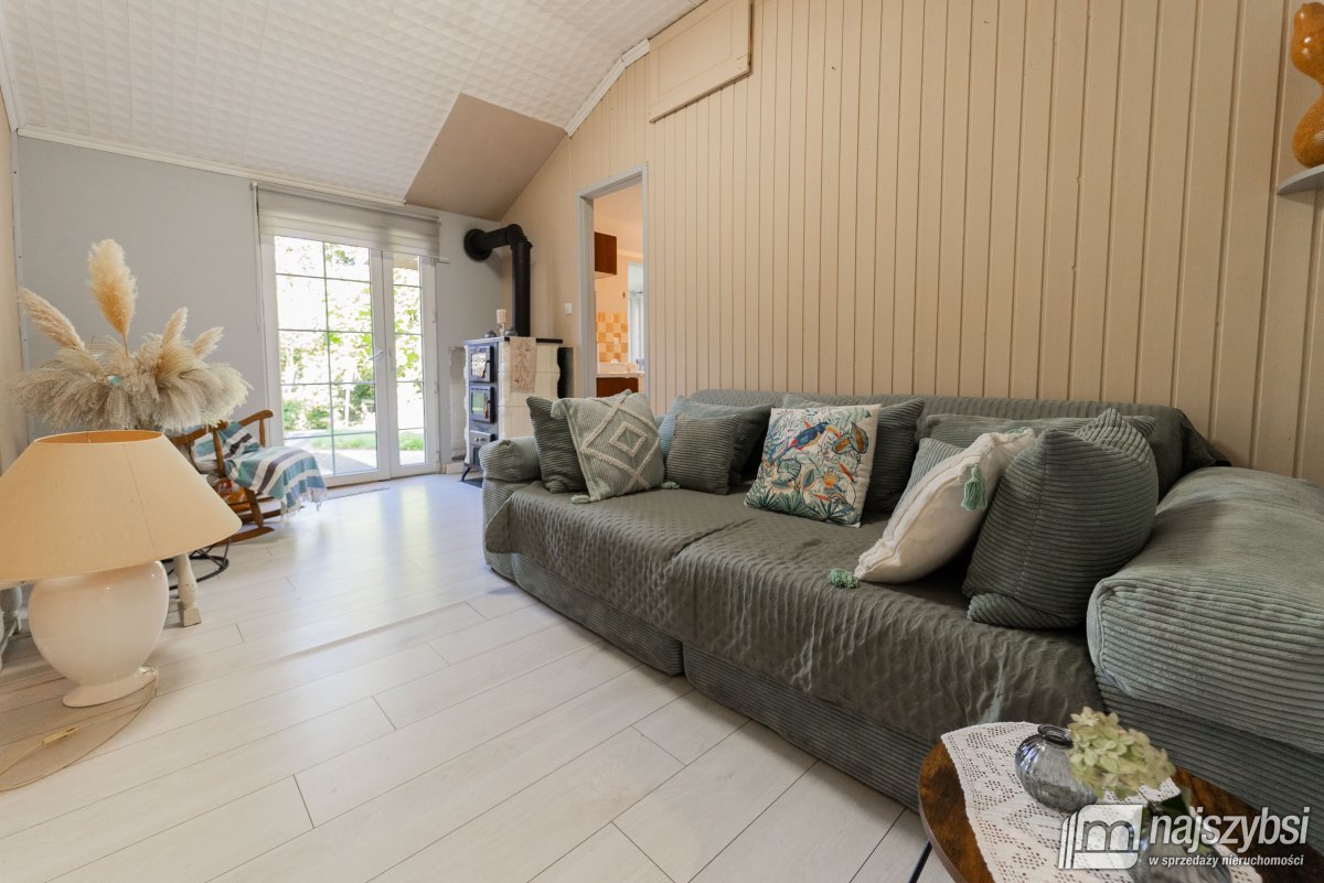 Uroczy dom całoroczny nad rzeką Dziwną (18)