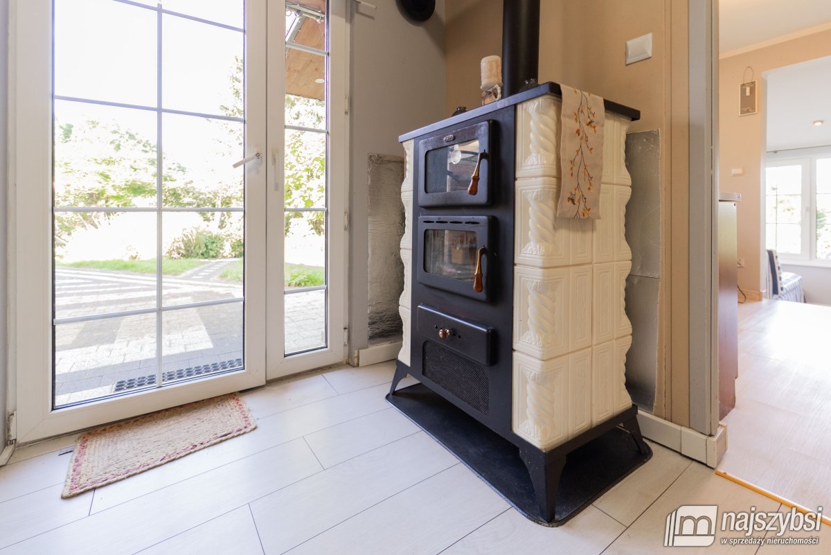 Uroczy dom całoroczny nad rzeką Dziwną (19)