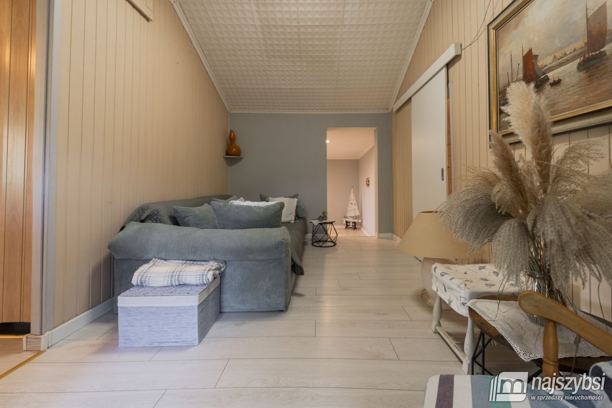 Uroczy dom całoroczny nad rzeką Dziwną (20)