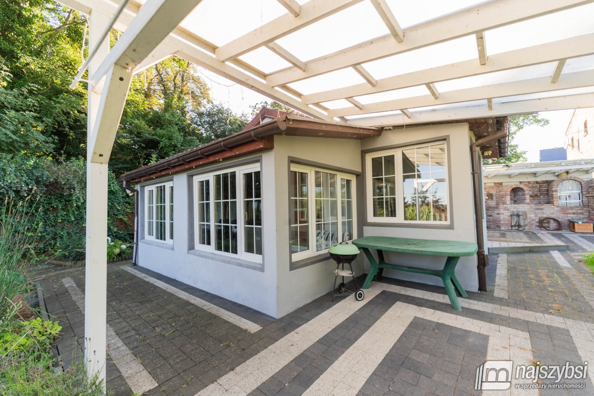 Uroczy dom całoroczny nad rzeką Dziwną (25)