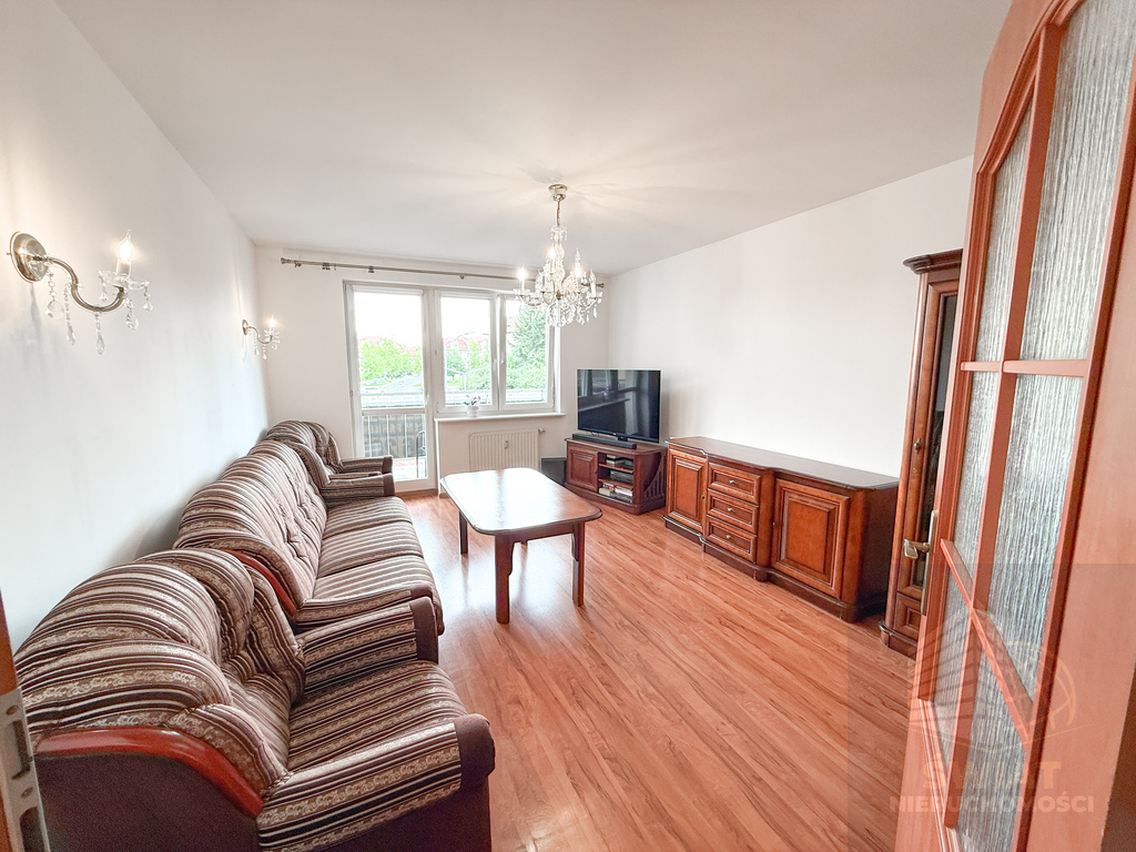 3 pokojowe mieszkanie na sprzedaż (3)