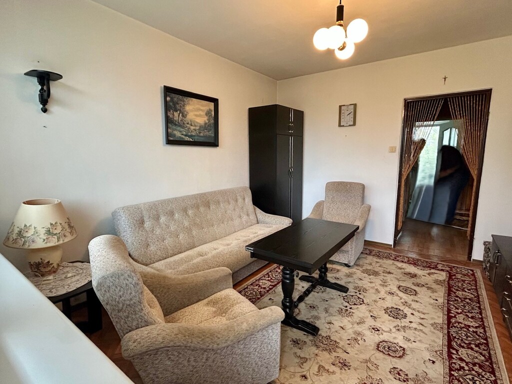 Niski budynek * winda * umeblowane * balkon (1)