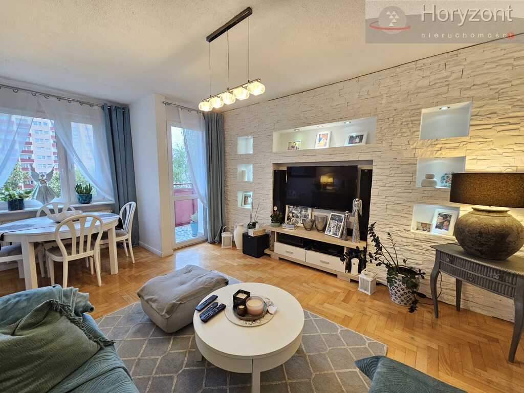 Ładne 3pok. 67m2, balkon - Książąt Pomorskich (1)