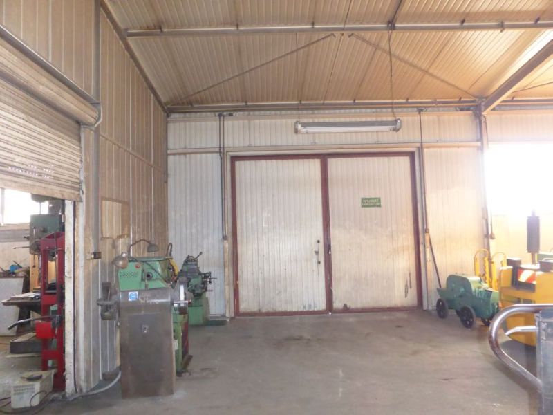 Na sprzedaż obiekt biurowo-warsztatowo-magazynowy (6)