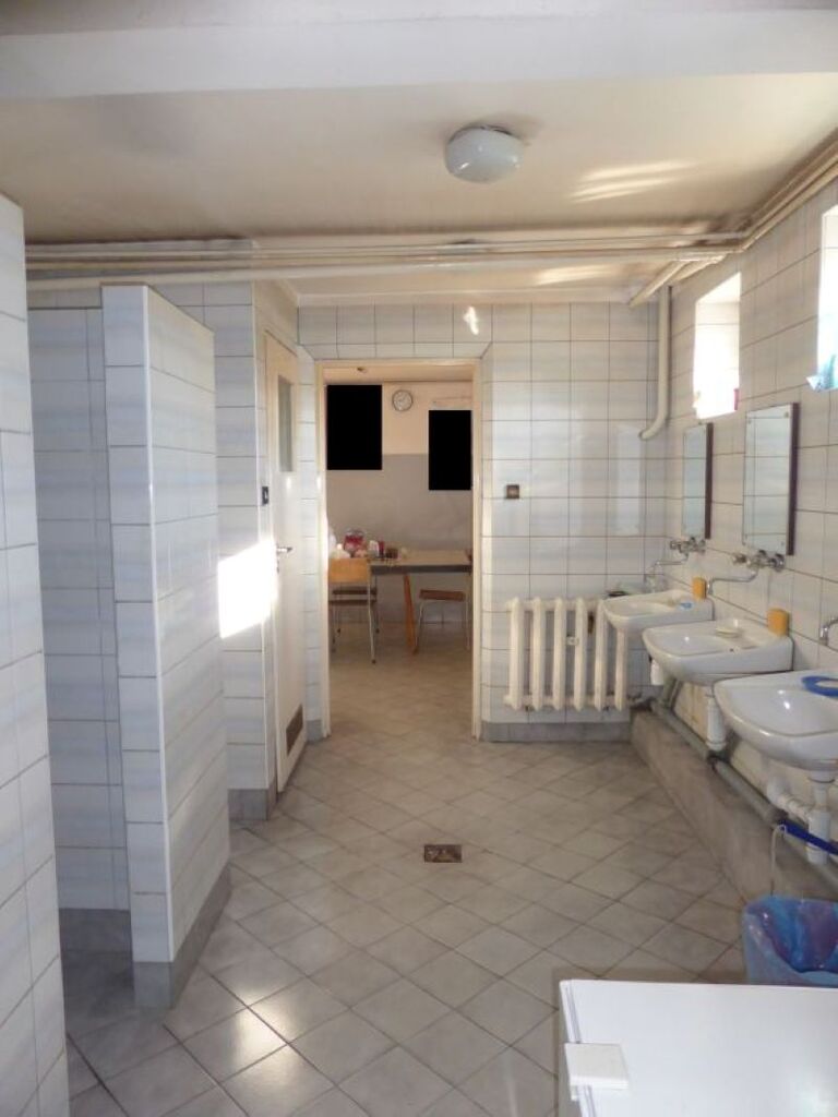 Na sprzedaż obiekt biurowo-warsztatowo-magazynowy (8)