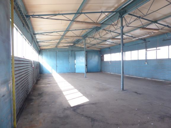 Na sprzedaż obiekt biurowo-warsztatowo-magazynowy (12)