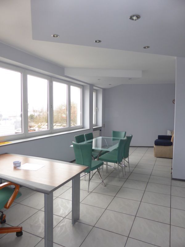 Na sprzedaż obiekt biurowo-warsztatowo-magazynowy (18)