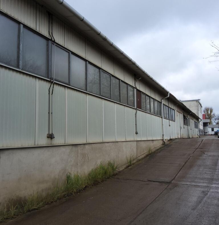 Na sprzedaż obiekt biurowo-warsztatowo-magazynowy (22)