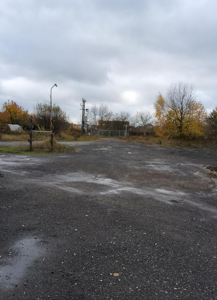 Na sprzedaż obiekt biurowo-warsztatowo-magazynowy (23)