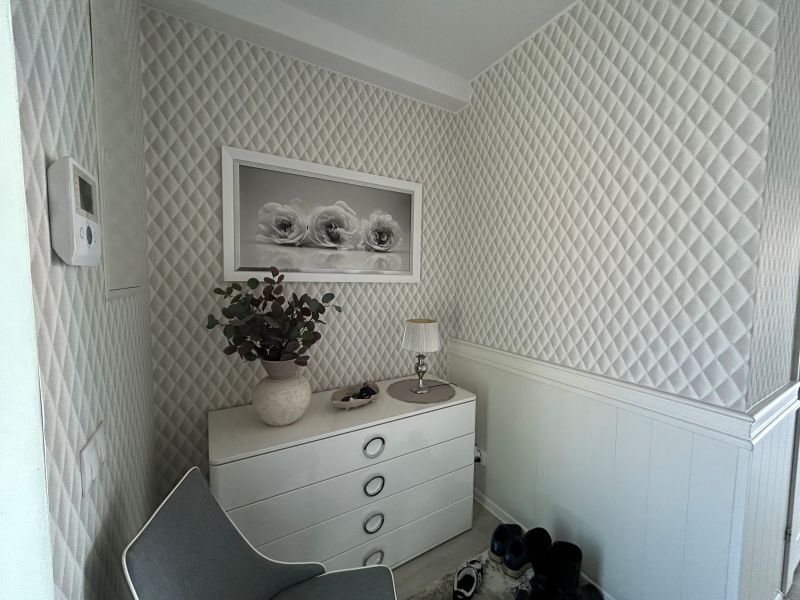 Dwupoziomowy apartament będący namiastką domu. (11)