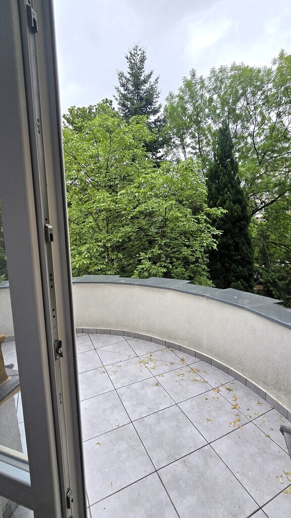 Na sprzedaż PIĘTRO przedwojennej WILLI w centrum (22)