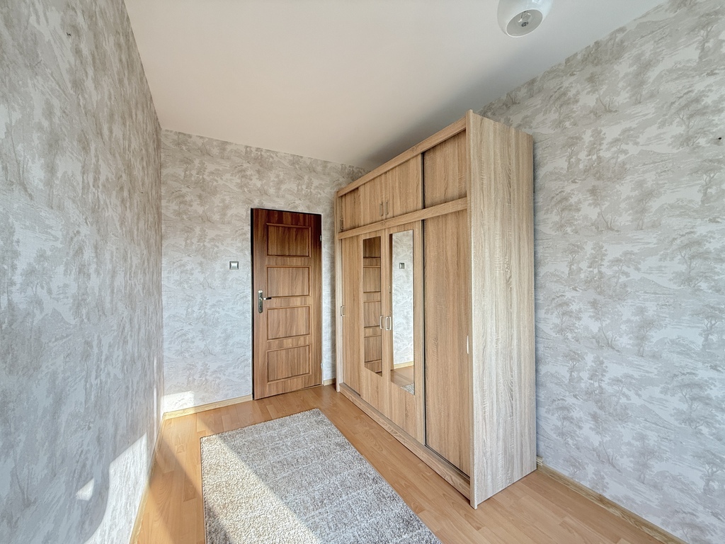 3 pokoje z widokiem na panoramę miasta (2)